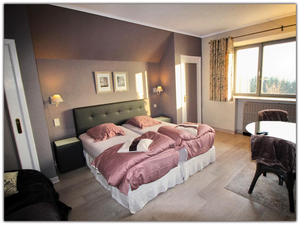 Les Alisiers Hotel Nadrin Екстериор снимка