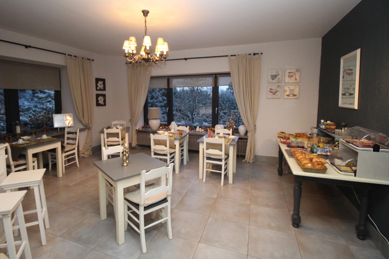 Les Alisiers Hotel Nadrin Екстериор снимка