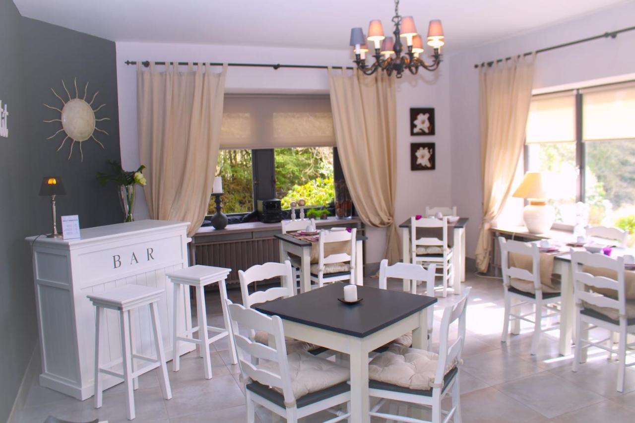 Les Alisiers Hotel Nadrin Екстериор снимка